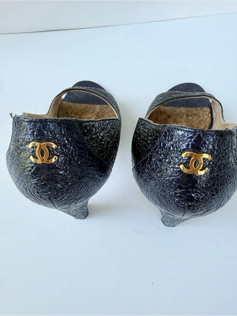 CHANEL Metallic Navy & Black Textured Peep-Toe Pumps Interlocking Gold CC Size 8